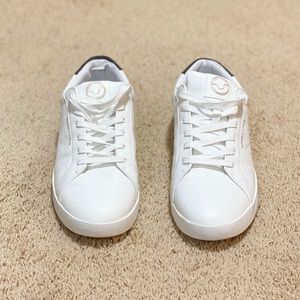 Pull&Bear *WHITE* Sneakers Size 13